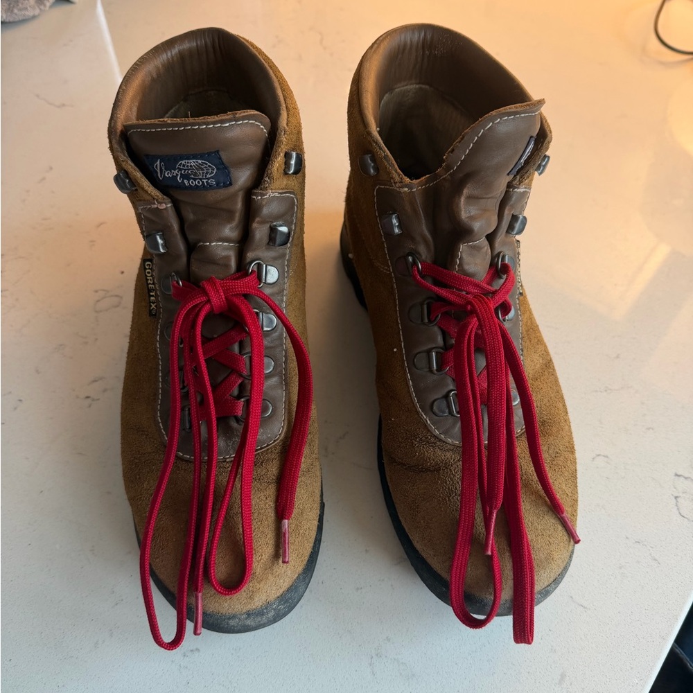 Vasque Waterproof Brown Suede Hiking Boots with Red Laces - men’s 10.5